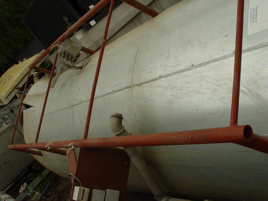 gebrauchte / gebrauchtes / gebrauchter Stahlbehälter mit Isolierung